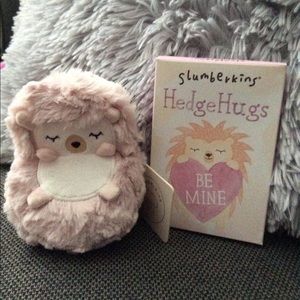 Slumberkins hedgehog with cards